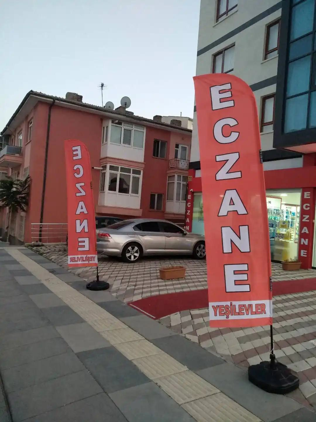 Eczane - Medikal Olta Bayrağı-2